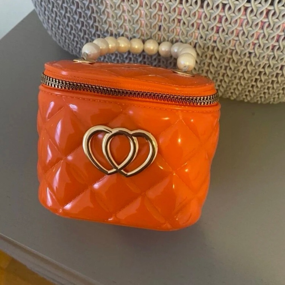Mini Heart Decor Bucket Bag